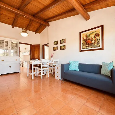Semesterbostad I Caprifogli Two-bedroom House 400m From The