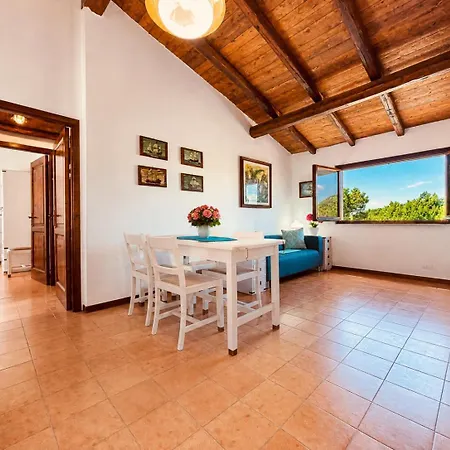 Ferienhaus I Caprifogli Two-bedroom House 400m From The
